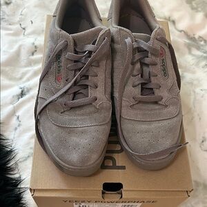 Adidas Yeezy Powerphase Simple Brown sneakers